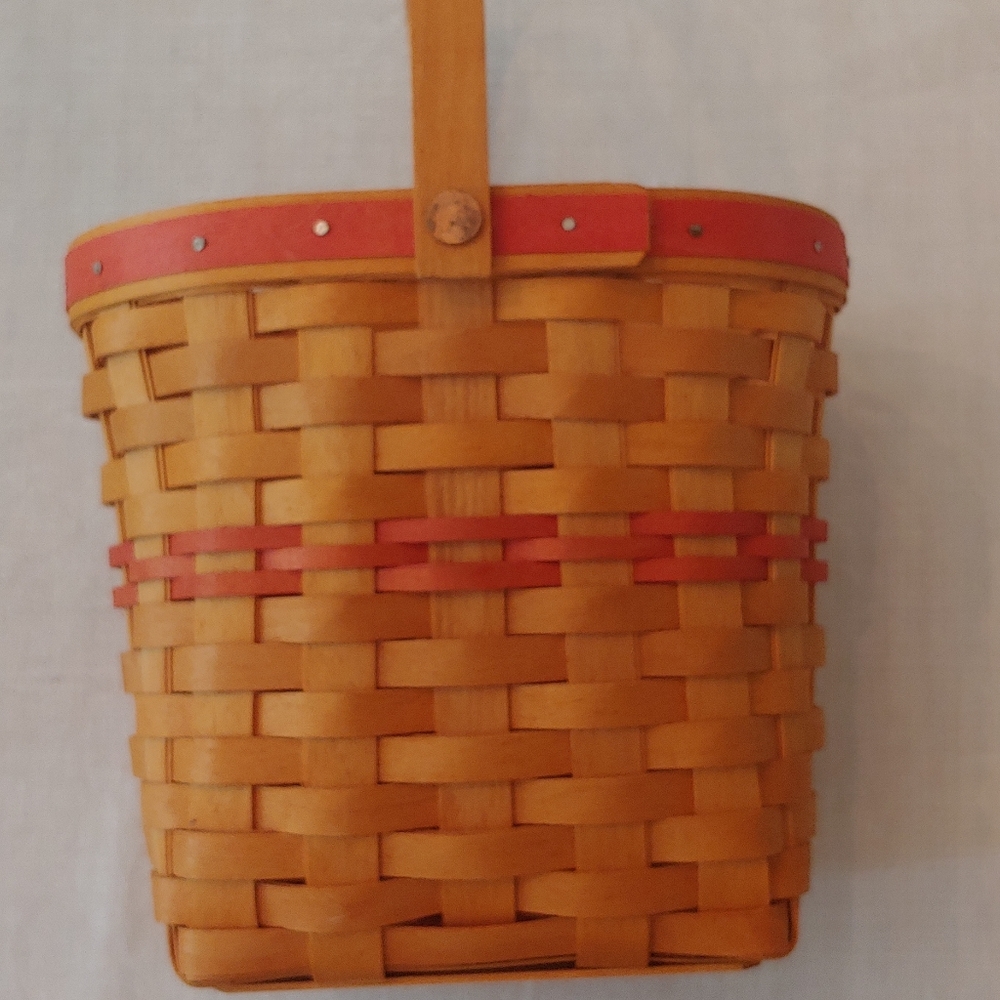 Longaberger Mother's Day Basket - Picture 7 of 16